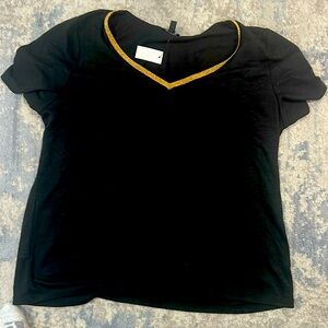 Lovely black: gold linen blend top
